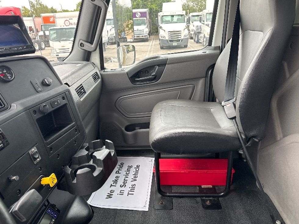 Refrigerated Truck-Light and Medium Duty Trucks-International-2020-MV607-Medley-FL-55,305\n\t\tmiles-$ 60,500 - Image 19
