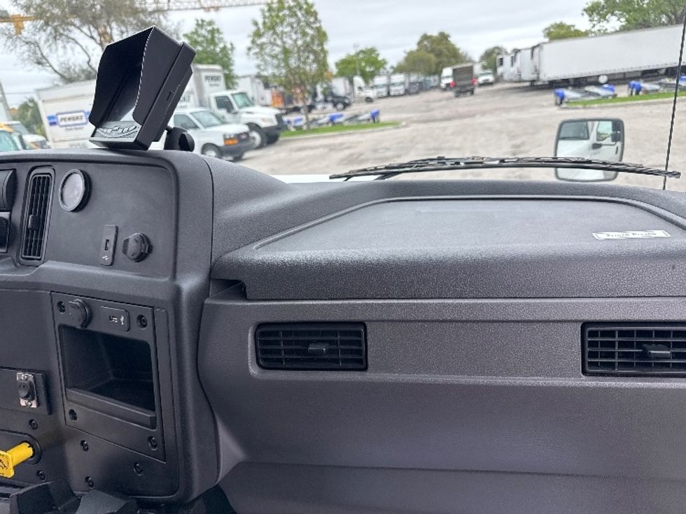 Refrigerated Truck-Light and Medium Duty Trucks-International-2020-MV607-Medley-FL-55,305\n\t\tmiles-$ 60,500 - Image 21