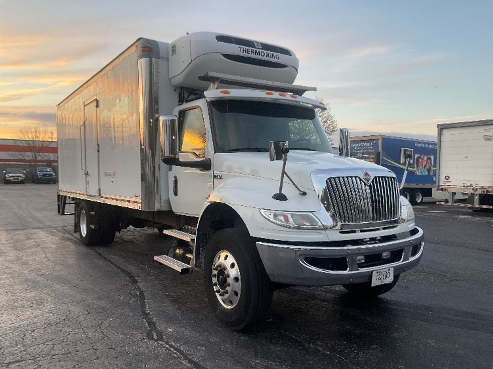Refrigerated Truck-Light and Medium Duty Trucks-International-2020-MV607-Memphis-TN-105,933\n\t\tmiles-$ 46,250 - Image 1