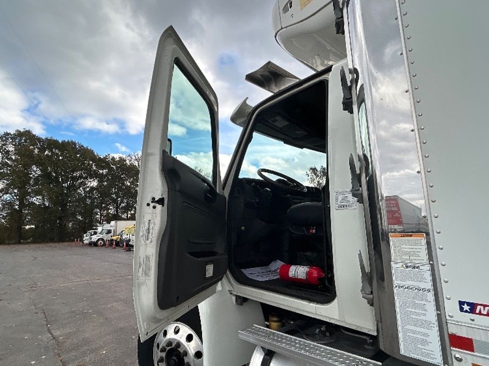 Refrigerated Truck-Light and Medium Duty Trucks-International-2020-MV607-Memphis-TN-105,933\n\t\tmiles-$ 46,250 - Image 15