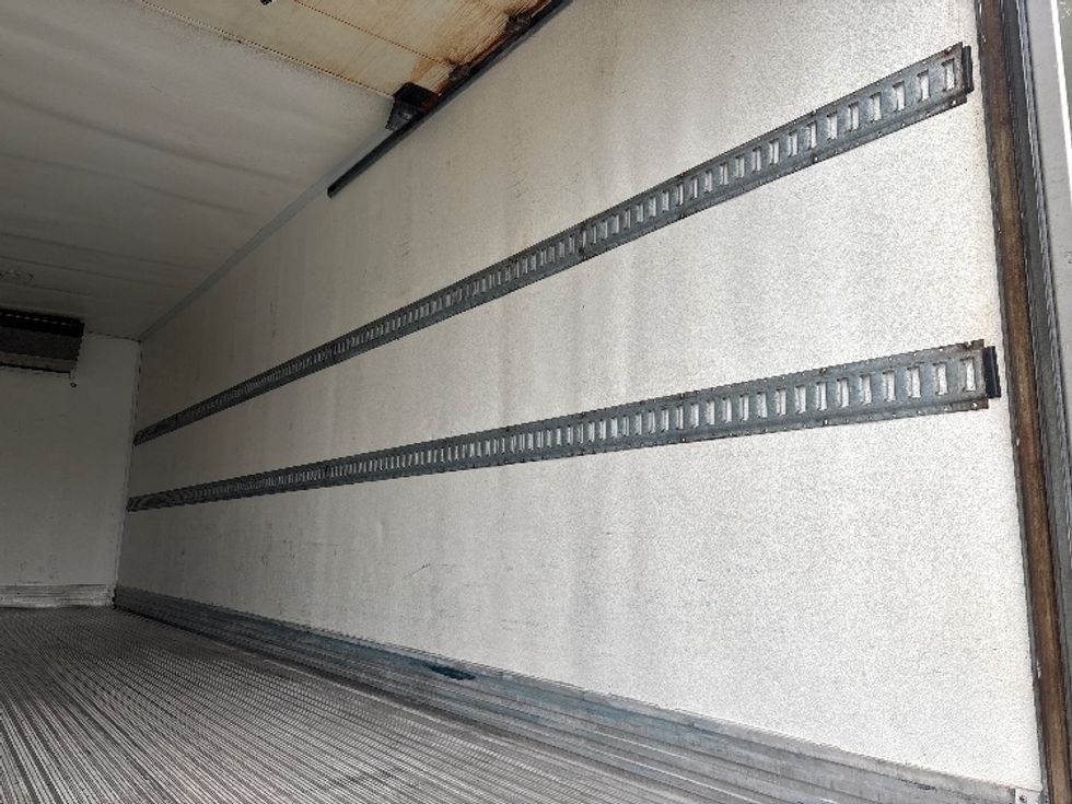 Refrigerated Truck-Light and Medium Duty Trucks-International-2020-MV607-Middlefield-OH-232,530\n\t\tmiles-$ 53,250 - Image 12