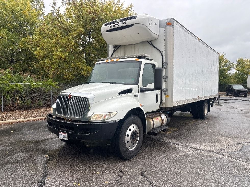 Refrigerated Truck-Light and Medium Duty Trucks-International-2020-MV607-Middlefield-OH-232,530\n\t\tmiles-$ 53,250 - Image 3