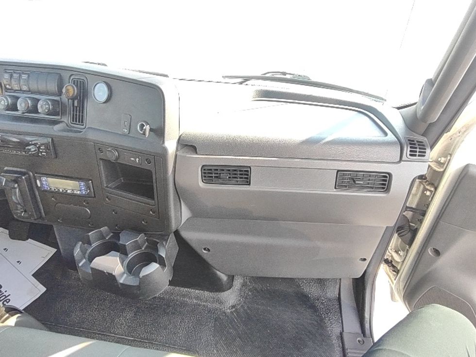 Refrigerated Truck-Light and Medium Duty Trucks-International-2020-MV607-Mississauga-ON-115,866\n\t\tkm-$ 83,000 - Image 21