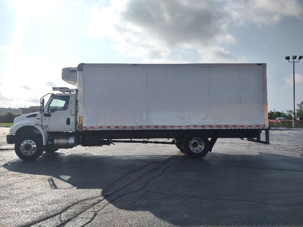 Refrigerated Truck-Light and Medium Duty Trucks-International-2020-MV607-Mississauga-ON-115,866\n\t\tkm-$ 83,000 - Image 4