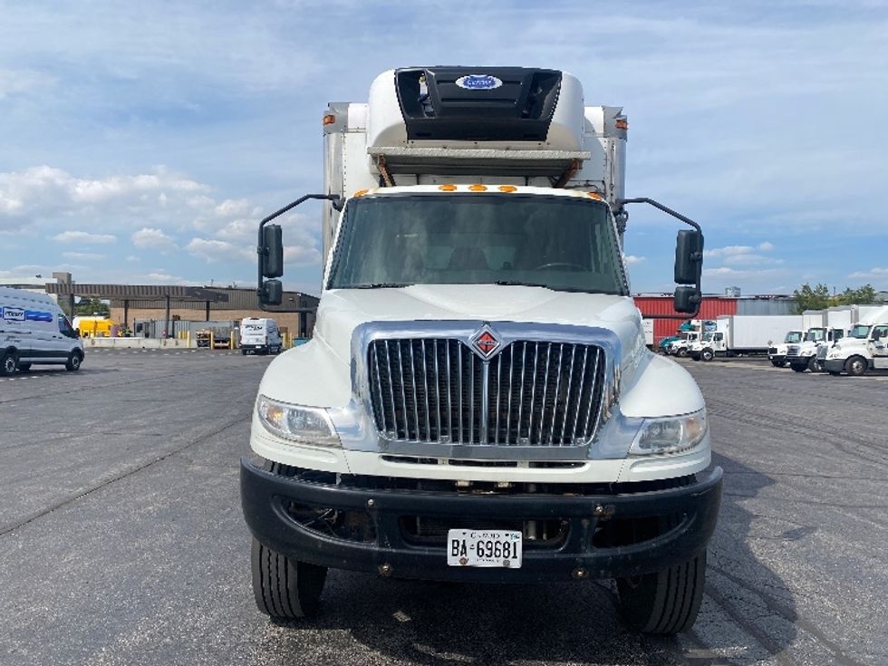 Refrigerated Truck-Light and Medium Duty Trucks-International-2020-MV607-Mississauga-ON-167,209\n\t\tkm-$ 77,250 - Image 2