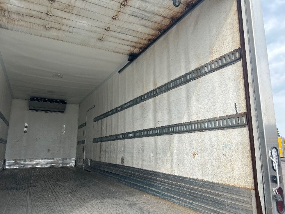 Refrigerated Truck-Light and Medium Duty Trucks-International-2020-MV607-Mississauga-ON-252,887\n\t\tkm-$ 62,500 - Image 12