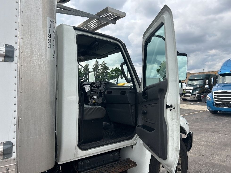 Refrigerated Truck-Light and Medium Duty Trucks-International-2020-MV607-Mississauga-ON-252,887\n\t\tkm-$ 62,500 - Image 20