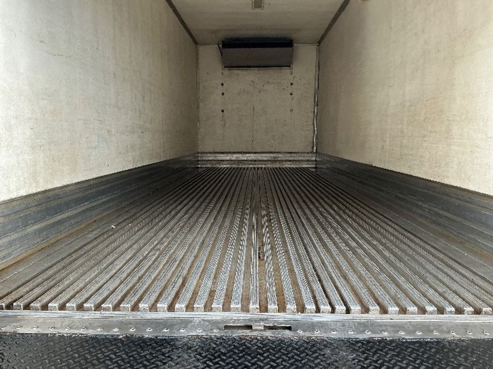 Refrigerated Truck-Light and Medium Duty Trucks-International-2020-MV607-Mobile-AL-253,150\n\t\tmiles-$ 32,000 - Image 10