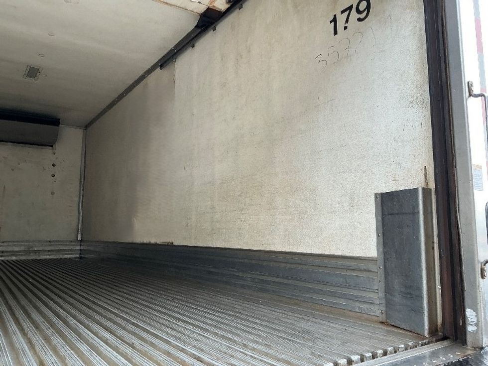 Refrigerated Truck-Light and Medium Duty Trucks-International-2020-MV607-Mobile-AL-253,150\n\t\tmiles-$ 32,000 - Image 12