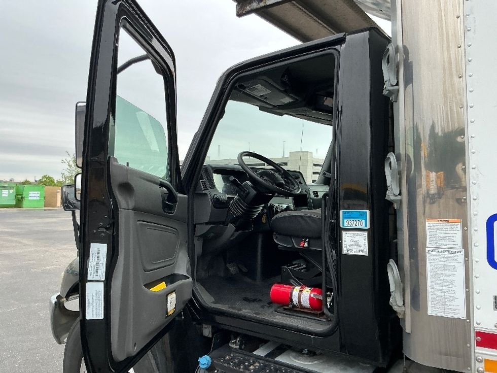 Refrigerated Truck-Light and Medium Duty Trucks-International-2020-MV607-Mobile-AL-253,150\n\t\tmiles-$ 32,000 - Image 16