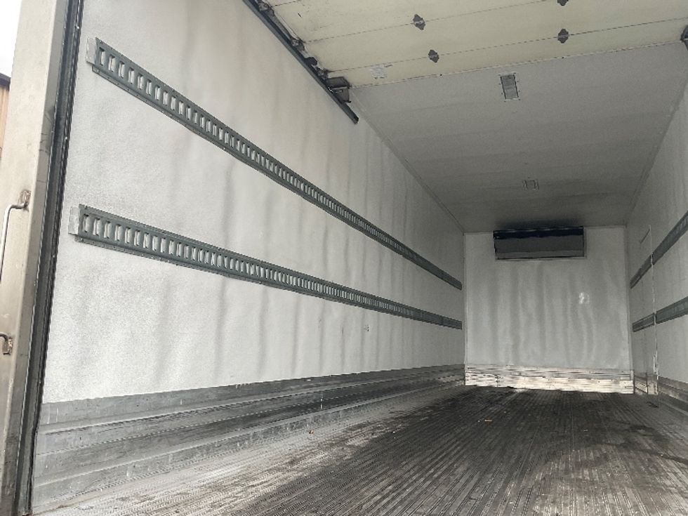 Refrigerated Truck-Light and Medium Duty Trucks-International-2020-MV607-Montebello-CA-150,250\n\t\tmiles-$ 68,250 - Image 8