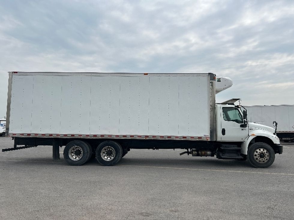 Refrigerated Truck-Light and Medium Duty Trucks-International-2020-MV607-Montreal-PQ-333,421\n\t\tkm-$ 67,000 - Image 15