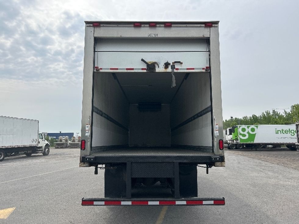 Refrigerated Truck-Light and Medium Duty Trucks-International-2020-MV607-Montreal-PQ-333,421\n\t\tkm-$ 67,000 - Image 8