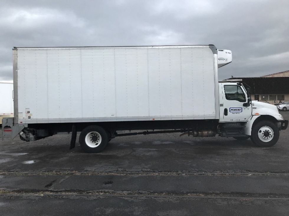 Refrigerated Truck-Light and Medium Duty Trucks-International-2020-MV607-National City-CA-139,928\n\t\tmiles-$ 61,000 - Image 15