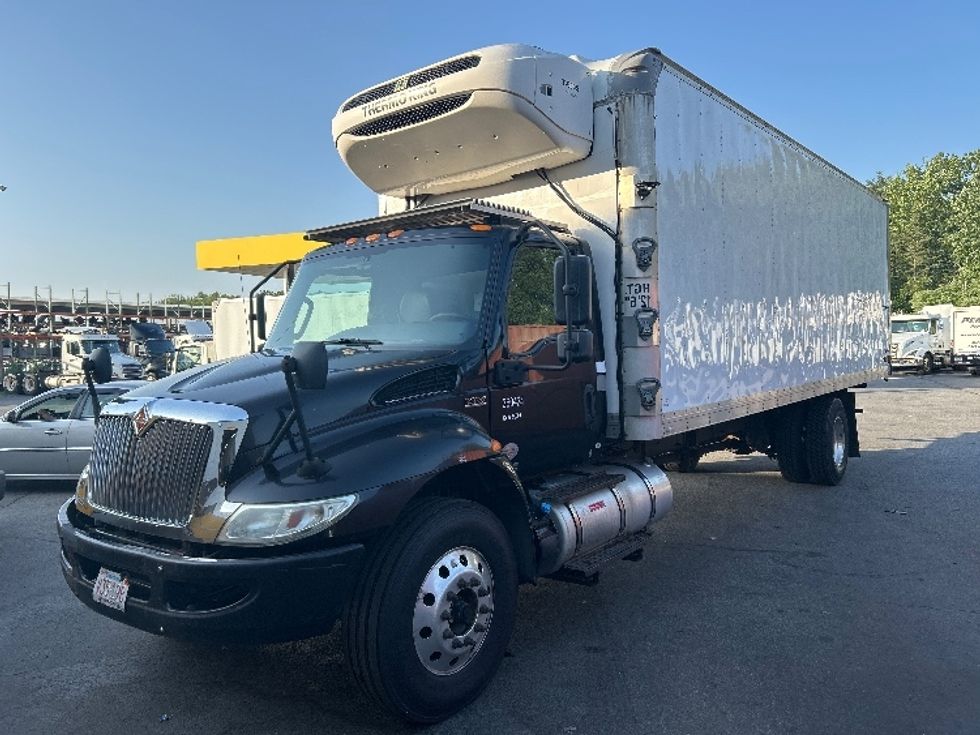 Refrigerated Truck-Light and Medium Duty Trucks-International-2020-MV607-New Bedford-MA-365,044\n\t\tmiles-$ 10,500 - Image 3