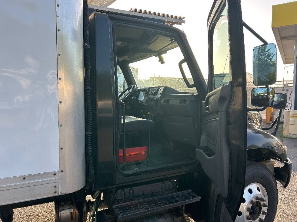 Refrigerated Truck-Light and Medium Duty Trucks-International-2020-MV607-New Bedford-MA-371,983\n\t\tmiles-$ 11,000 - Image 20