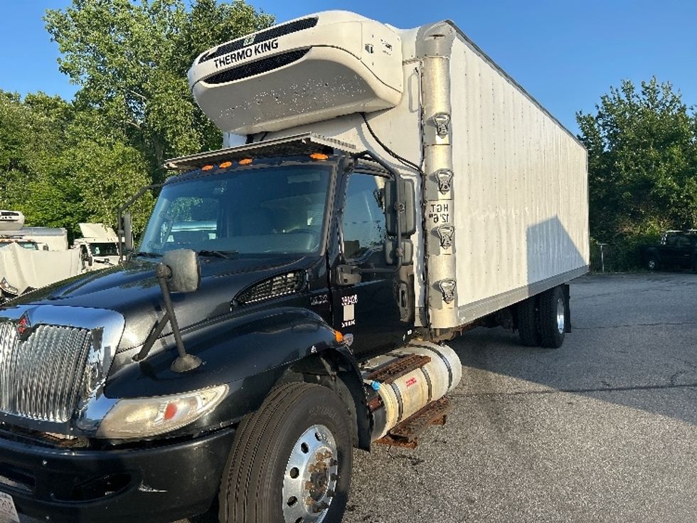 Refrigerated Truck-Light and Medium Duty Trucks-International-2020-MV607-New Bedford-MA-371,983\n\t\tmiles-$ 11,000 - Image 3