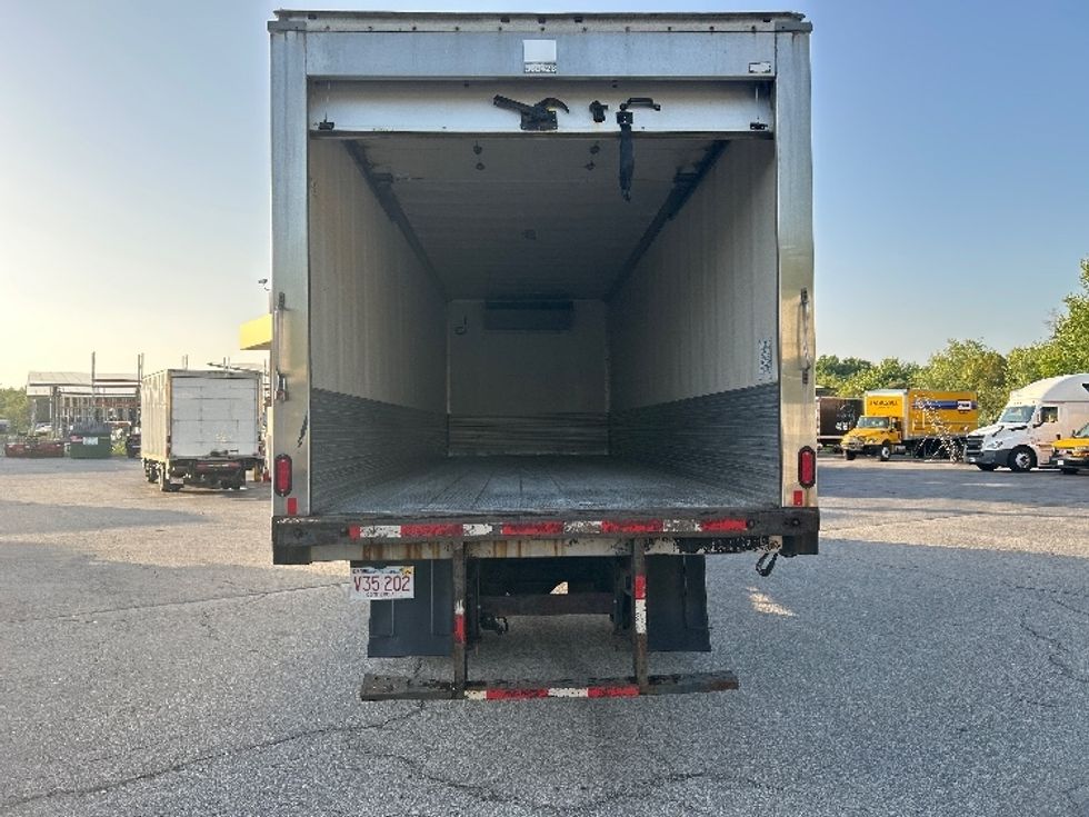 Refrigerated Truck-Light and Medium Duty Trucks-International-2020-MV607-New Bedford-MA-371,983\n\t\tmiles-$ 11,000 - Image 9