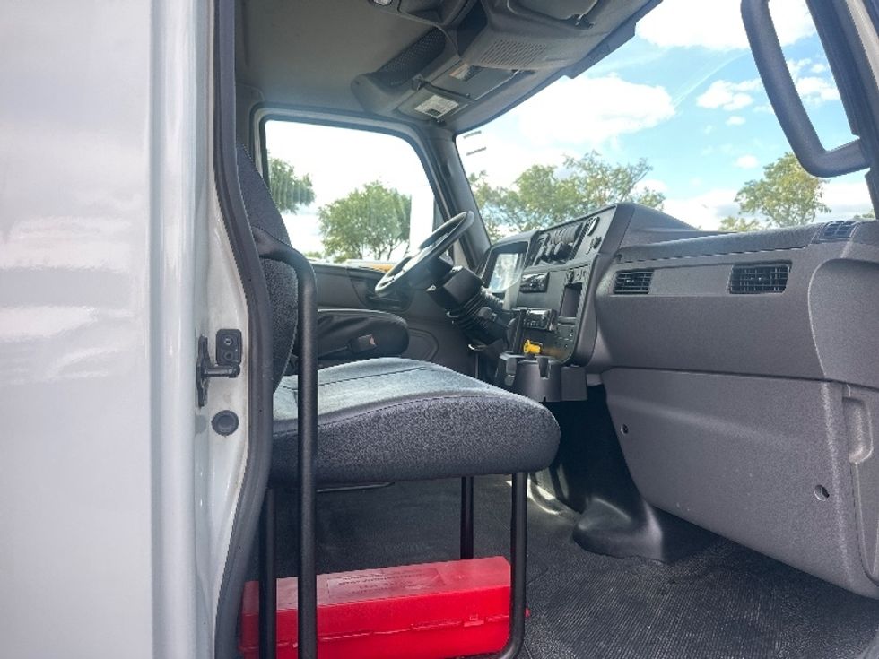 Refrigerated Truck-Light and Medium Duty Trucks-International-2020-MV607-New Castle-DE-128,531\n\t\tmiles-$ 57,000 - Image 19