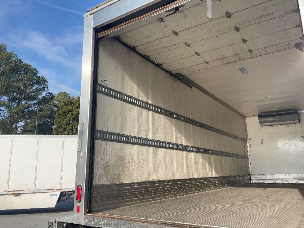 Refrigerated Truck-Light and Medium Duty Trucks-International-2020-MV607-Norcross-GA-221,014\n\t\tmiles-$ 67,500 - Image 11