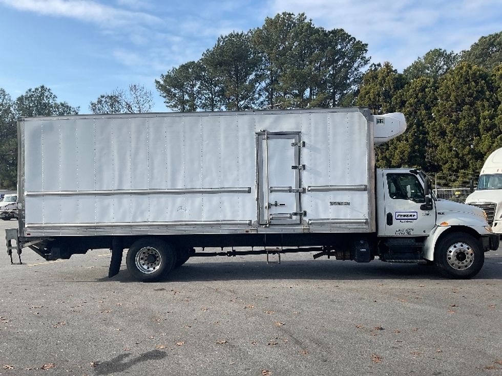 Refrigerated Truck-Light and Medium Duty Trucks-International-2020-MV607-Norcross-GA-221,014\n\t\tmiles-$ 67,500 - Image 15