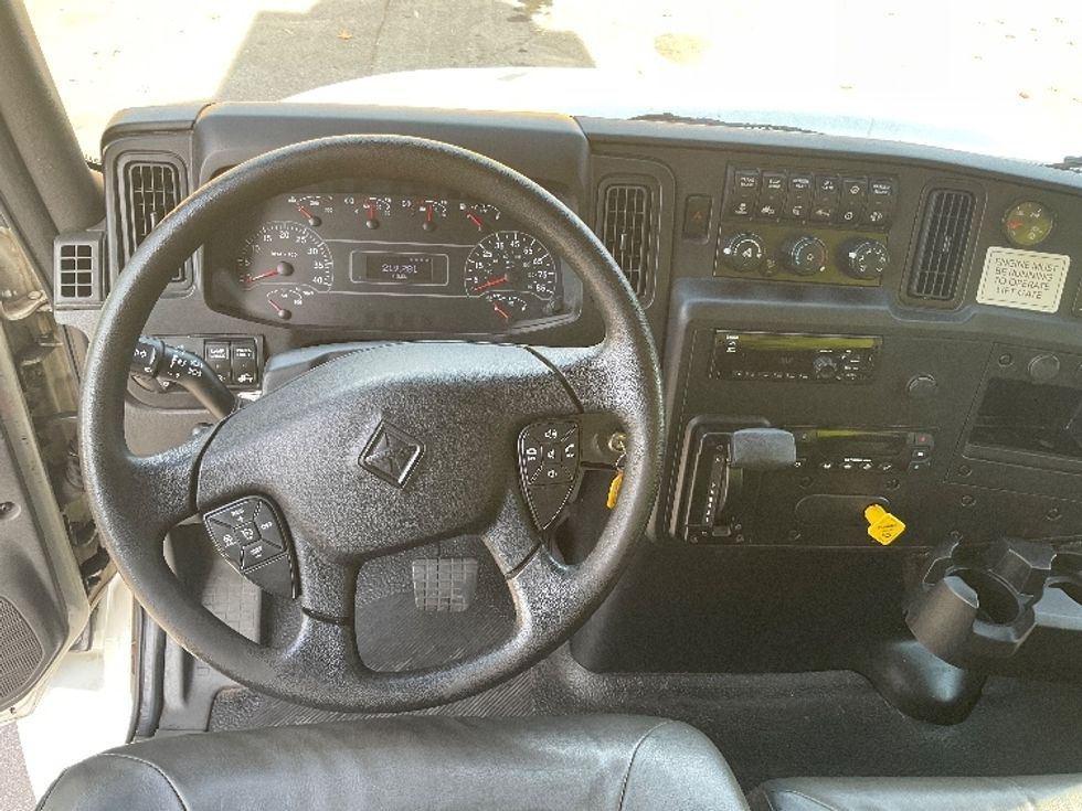 Refrigerated Truck-Light and Medium Duty Trucks-International-2020-MV607-Norcross-GA-221,014\n\t\tmiles-$ 67,500 - Image 18