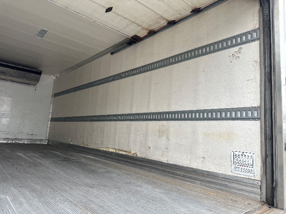 Refrigerated Truck-Light and Medium Duty Trucks-International-2020-MV607-North Bergen-NJ-107,695\n\t\tmiles-$ 56,500 - Image 12