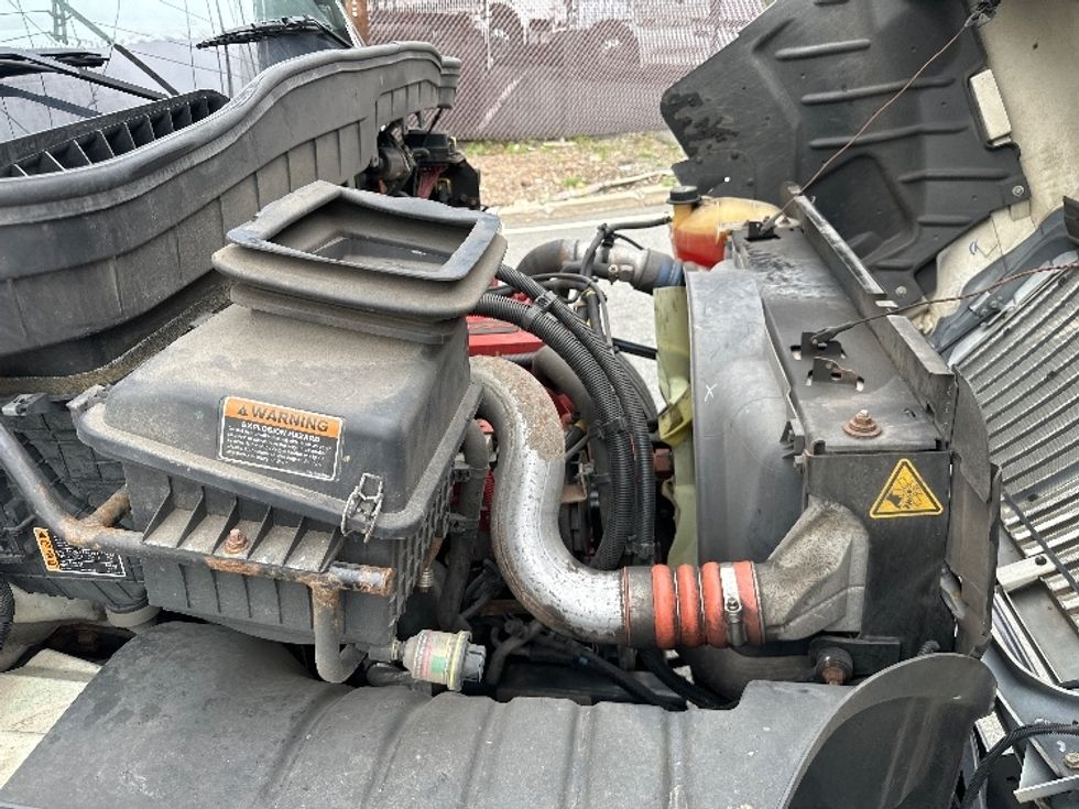 Refrigerated Truck-Light and Medium Duty Trucks-International-2020-MV607-North Bergen-NJ-107,695\n\t\tmiles-$ 56,500 - Image 23