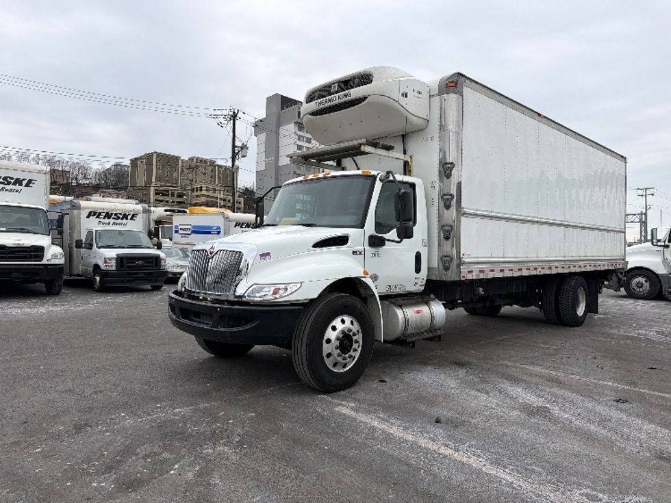 Refrigerated Truck-Light and Medium Duty Trucks-International-2020-MV607-North Bergen-NJ-172,909\n\t\tmiles-$ 51,750 - Image 3
