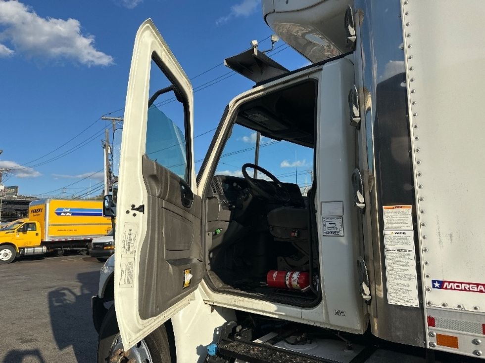 Refrigerated Truck-Light and Medium Duty Trucks-International-2020-MV607-North Bergen-NJ-197,003\n\t\tmiles-$ 46,000 - Image 16