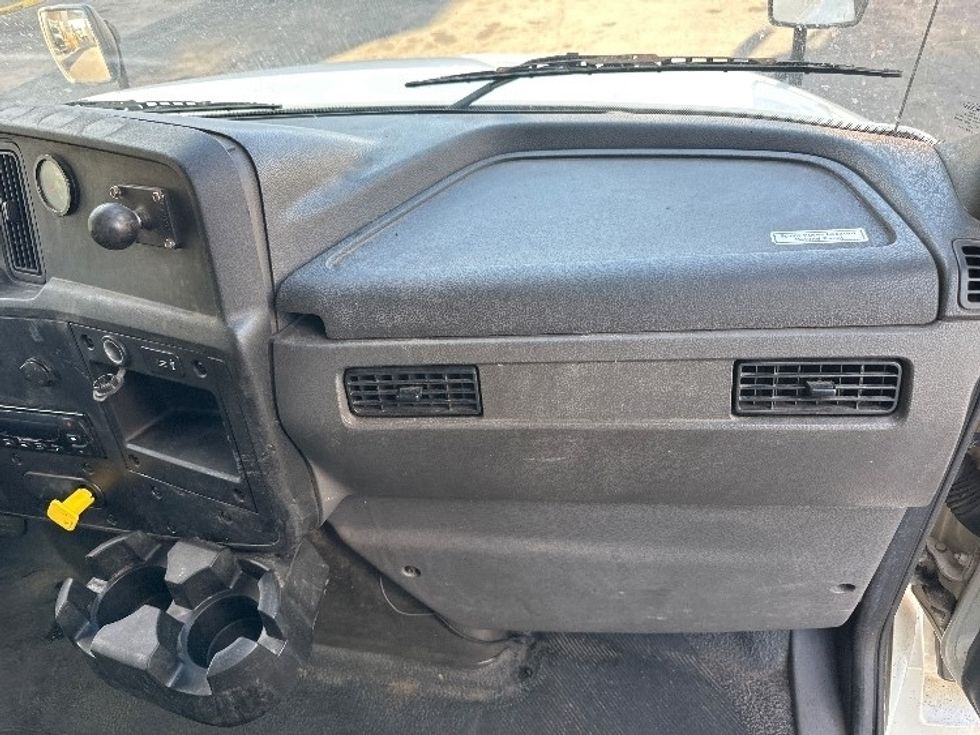 Refrigerated Truck-Light and Medium Duty Trucks-International-2020-MV607-North Bergen-NJ-197,003\n\t\tmiles-$ 46,000 - Image 21