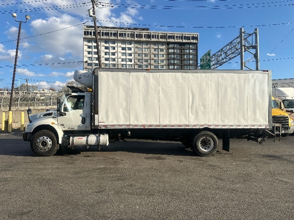 Refrigerated Truck-Light and Medium Duty Trucks-International-2020-MV607-North Bergen-NJ-197,003\n\t\tmiles-$ 46,000 - Image 4