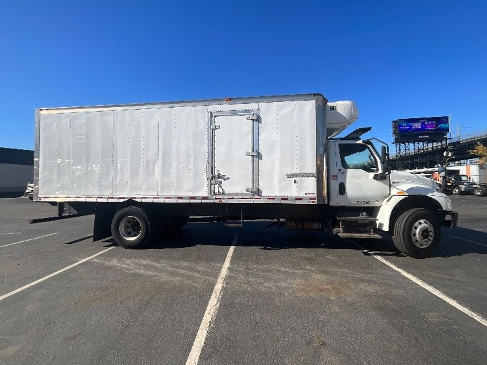Refrigerated Truck-Light and Medium Duty Trucks-International-2020-MV607-North Bergen-NJ-264,535\n\t\tmiles-$ 38,250 - Image 15