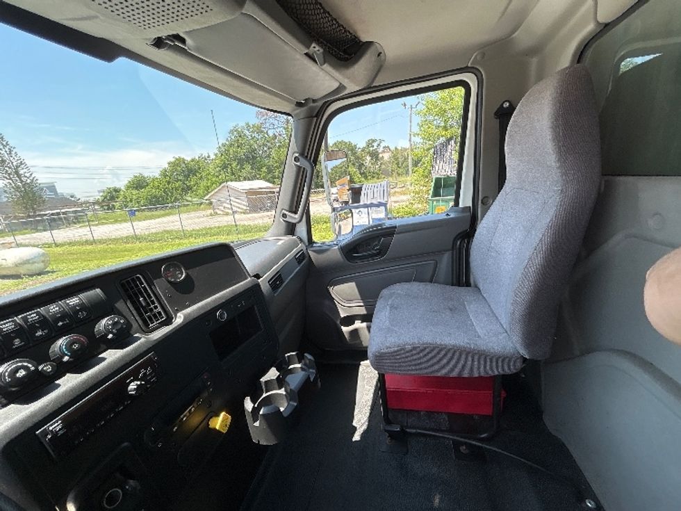 Refrigerated Truck-Light and Medium Duty Trucks-International-2020-MV607-Ocala-FL-177,357\n\t\tmiles-$ 61,000 - Image 18