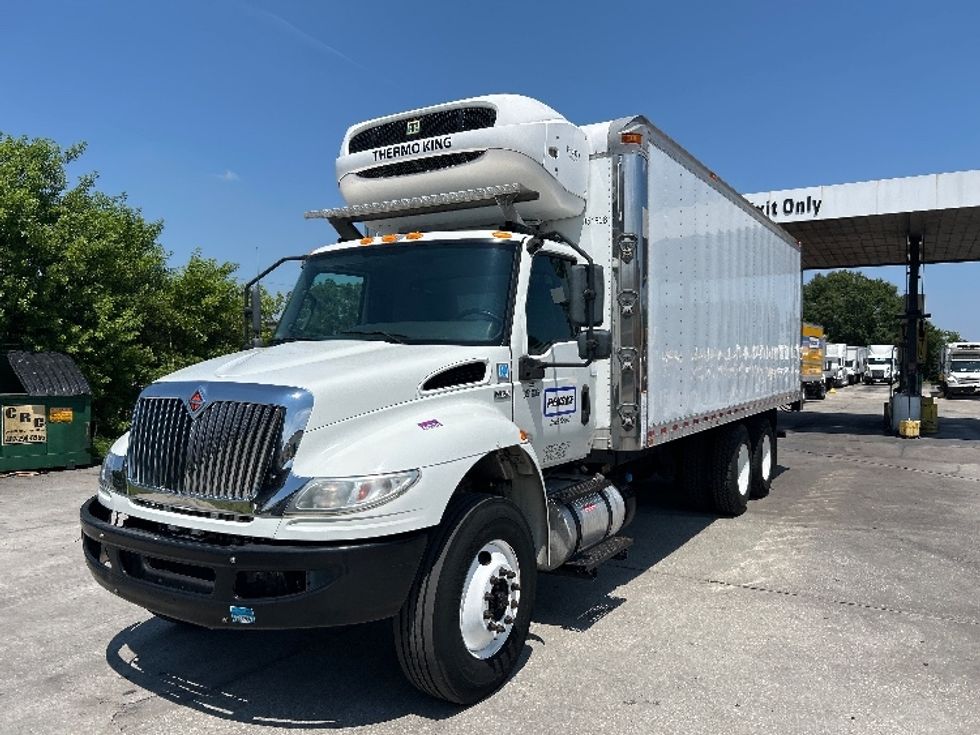 Refrigerated Truck-Light and Medium Duty Trucks-International-2020-MV607-Ocala-FL-177,357\n\t\tmiles-$ 61,000 - Image 3