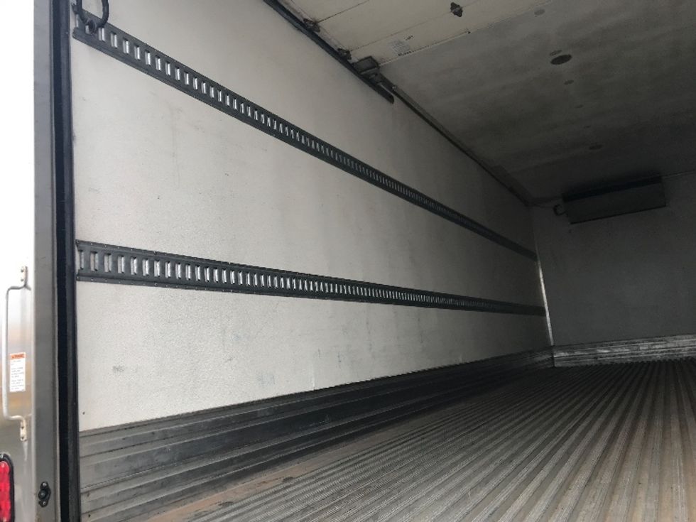 Refrigerated Truck-Light and Medium Duty Trucks-International-2020-MV607-Oklahoma City-OK-208,147\n\t\tmiles-$ 51,750 - Image 10