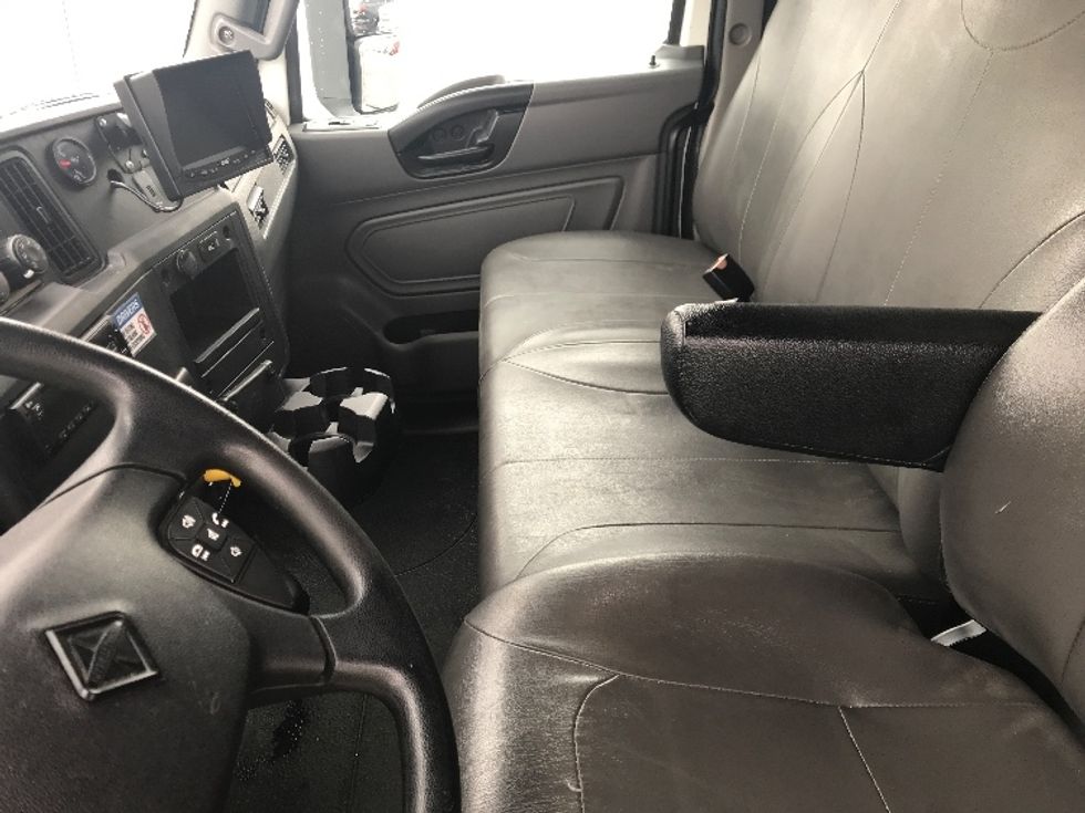 Refrigerated Truck-Light and Medium Duty Trucks-International-2020-MV607-Oklahoma City-OK-208,147\n\t\tmiles-$ 51,750 - Image 17