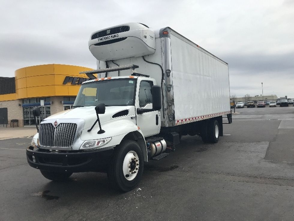 Refrigerated Truck-Light and Medium Duty Trucks-International-2020-MV607-Oklahoma City-OK-208,147\n\t\tmiles-$ 51,750 - Image 3