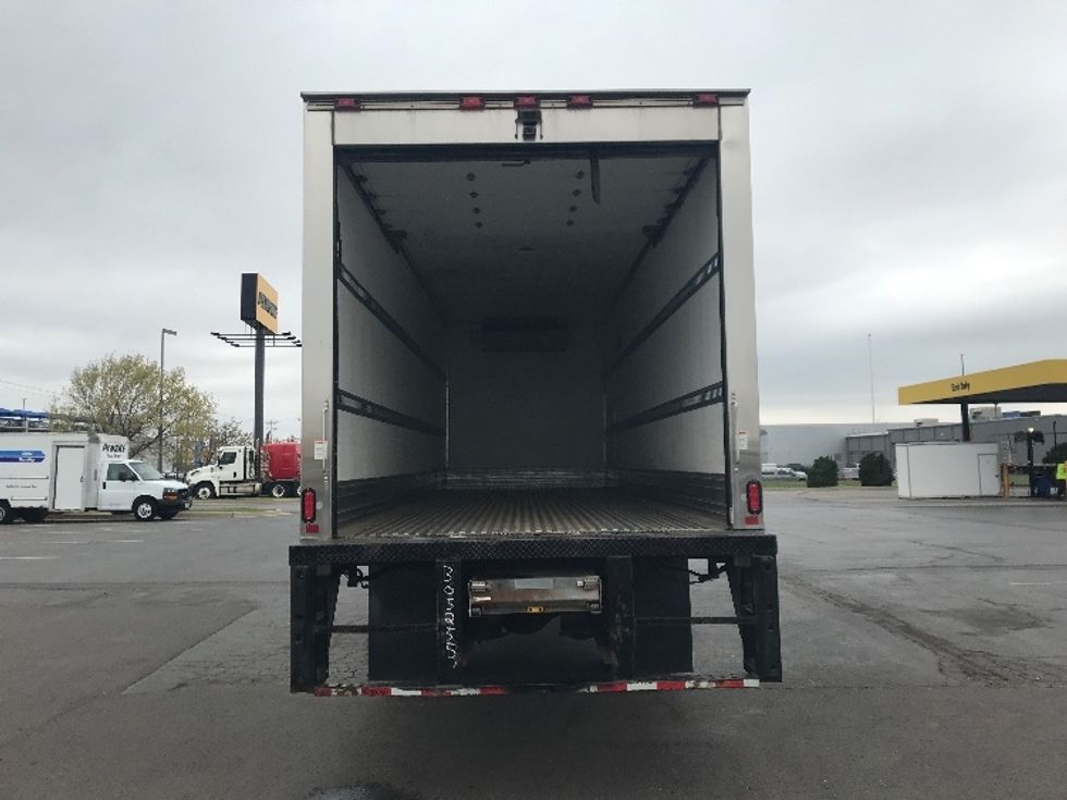 Refrigerated Truck-Light and Medium Duty Trucks-International-2020-MV607-Oklahoma City-OK-208,147\n\t\tmiles-$ 51,750 - Image 8