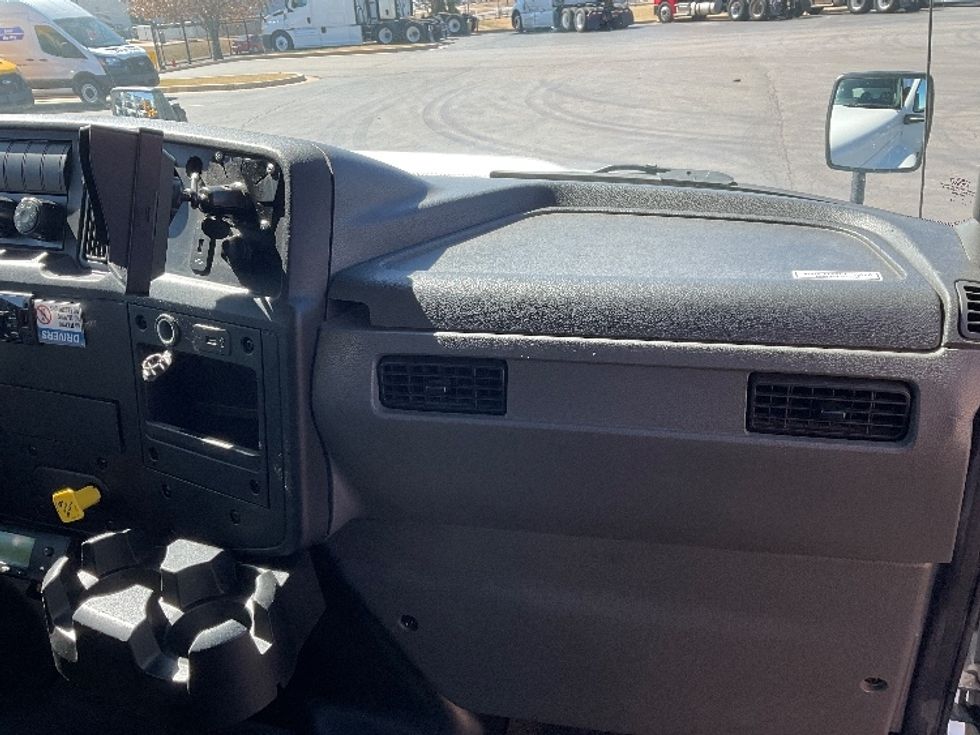 Refrigerated Truck-Light and Medium Duty Trucks-International-2020-MV607-Oklahoma City-OK-209,597\n\t\tmiles-$ 55,750 - Image 21