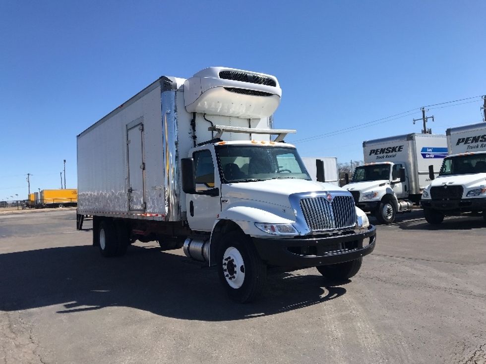 Refrigerated Truck-Light and Medium Duty Trucks-International-2020-MV607-Oklahoma City-OK-232,509\n\t\tmiles-$ 49,000 - Image 1