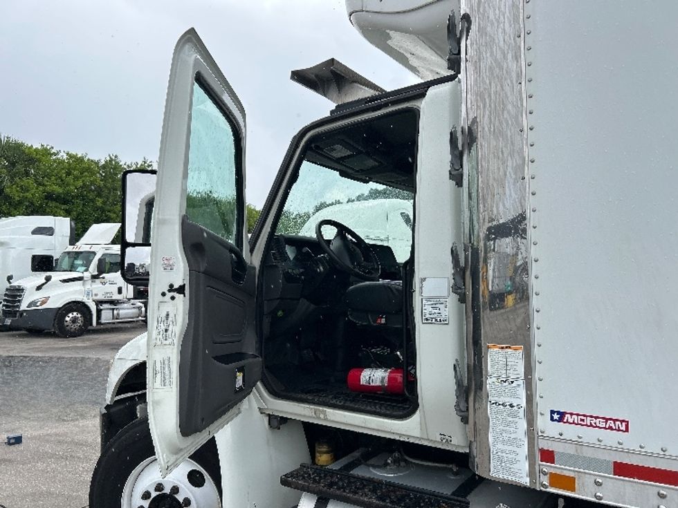 Refrigerated Truck-Light and Medium Duty Trucks-International-2020-MV607-Orlando-FL-205,277\n\t\tmiles-$ 58,250 - Image 16