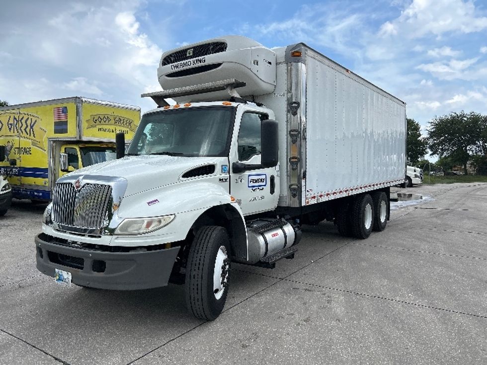 Refrigerated Truck-Light and Medium Duty Trucks-International-2020-MV607-Orlando-FL-205,277\n\t\tmiles-$ 58,250 - Image 3