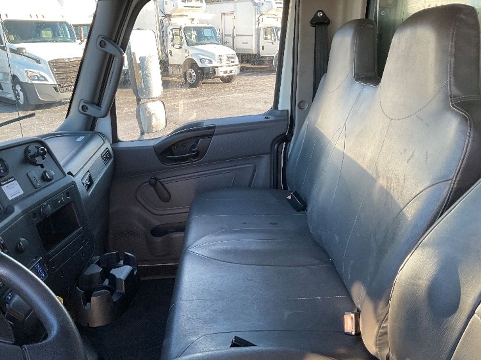 Refrigerated Truck-Light and Medium Duty Trucks-International-2020-MV607-Perrysburg-OH-189,102\n\t\tmiles-$ 51,000 - Image 19
