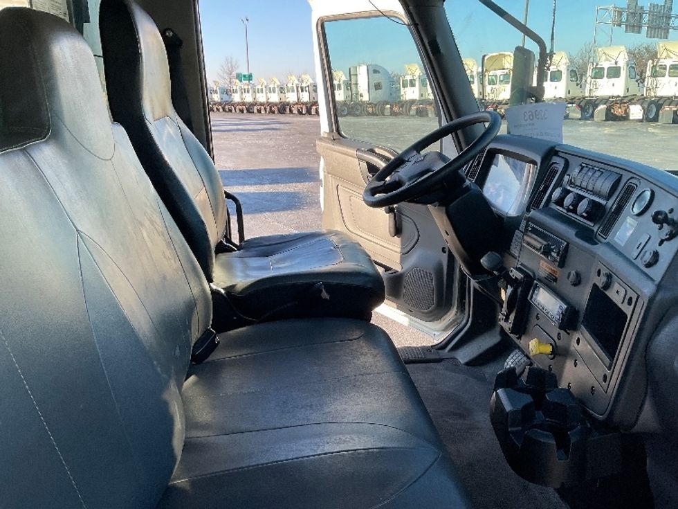 Refrigerated Truck-Light and Medium Duty Trucks-International-2020-MV607-Perrysburg-OH-189,102\n\t\tmiles-$ 51,000 - Image 22