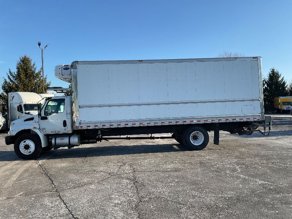 Refrigerated Truck-Light and Medium Duty Trucks-International-2020-MV607-Perrysburg-OH-189,102\n\t\tmiles-$ 51,000 - Image 4