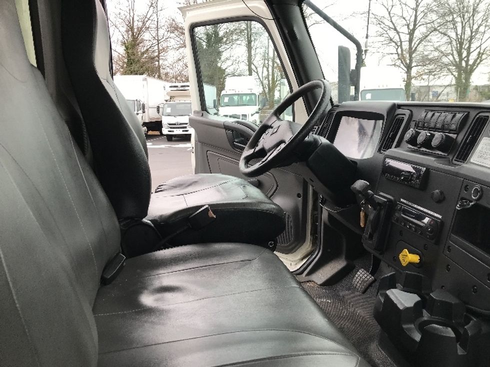 Refrigerated Truck-Light and Medium Duty Trucks-International-2020-MV607-Philadelphia-PA-156,098\n\t\tmiles-$ 57,000 - Image 22