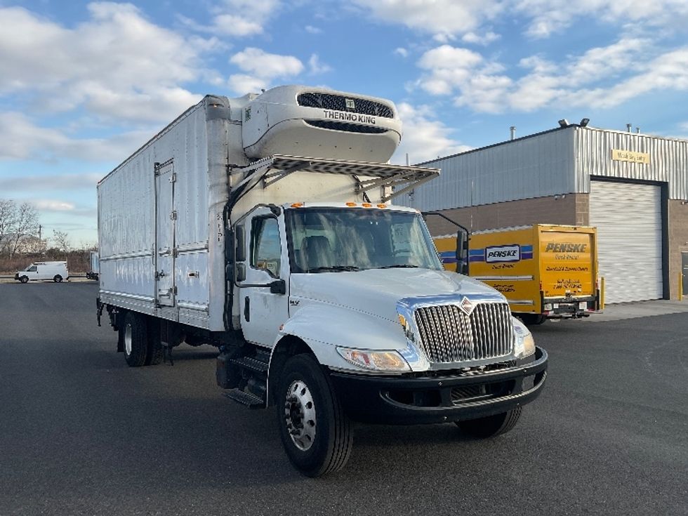 Refrigerated Truck-Light and Medium Duty Trucks-International-2020-MV607-Philadelphia-PA-158,396\n\t\tmiles-$ 57,750 - Image 1