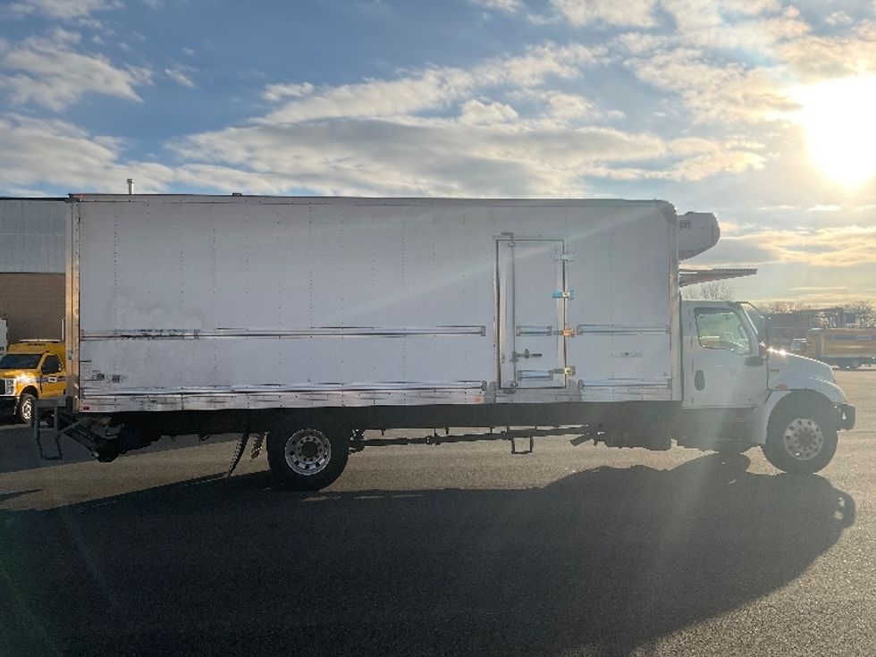 Refrigerated Truck-Light and Medium Duty Trucks-International-2020-MV607-Philadelphia-PA-158,396\n\t\tmiles-$ 57,750 - Image 15