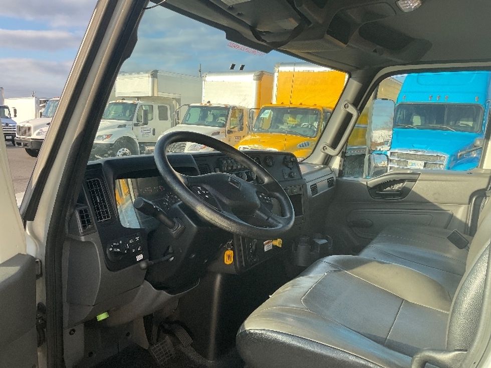 Refrigerated Truck-Light and Medium Duty Trucks-International-2020-MV607-Philadelphia-PA-158,396\n\t\tmiles-$ 57,750 - Image 17